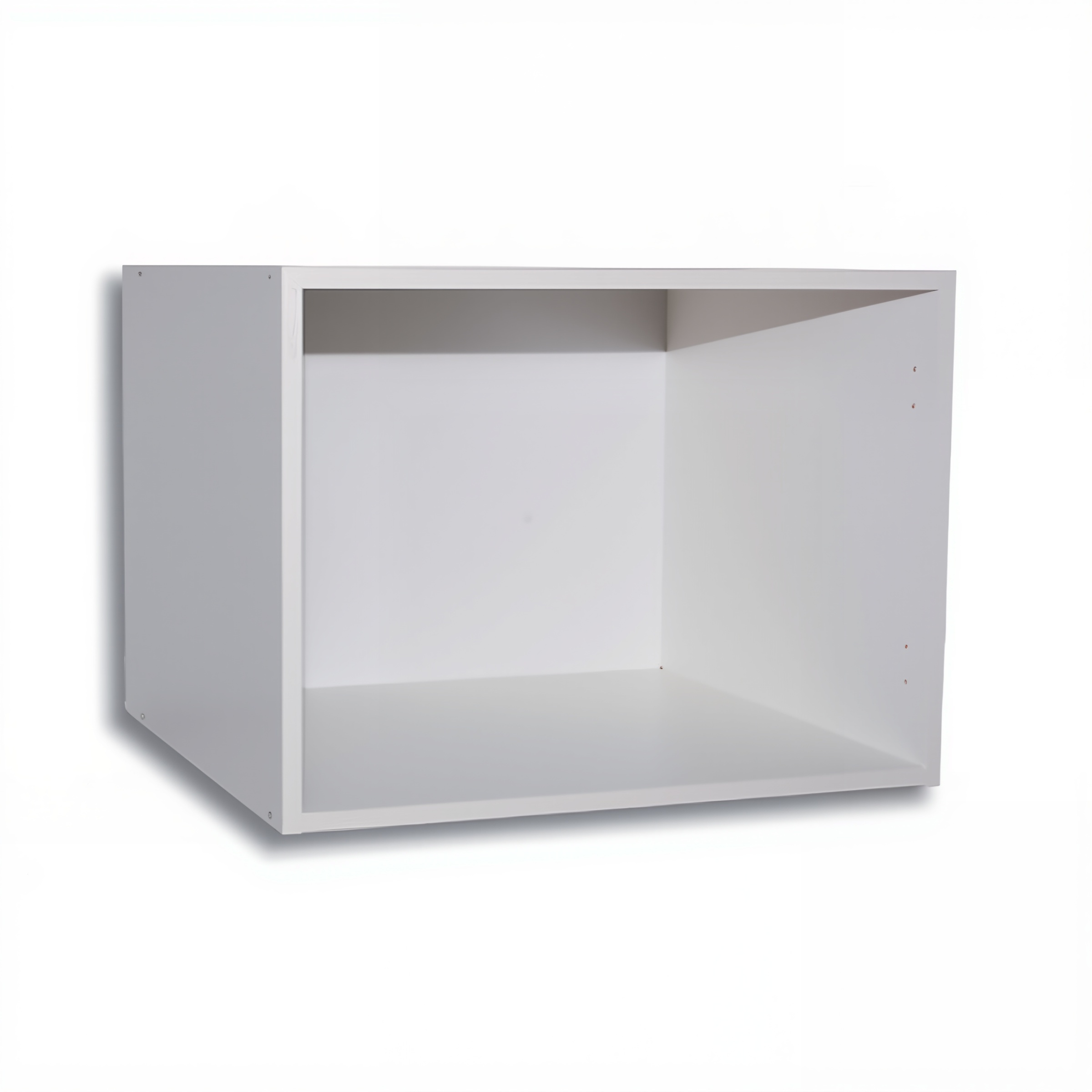 matala yläkomerokaappi esimerkiksi jääkaapin yläpuolelle