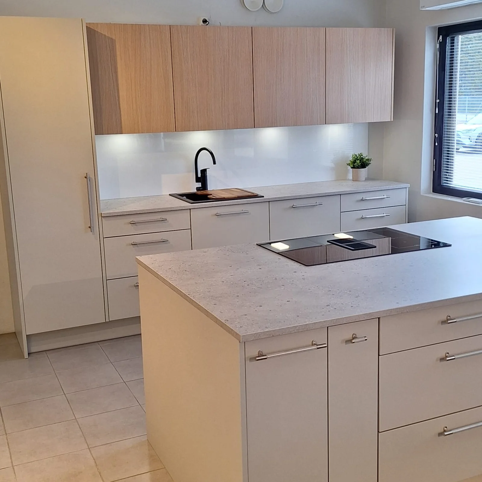 Snap Taupe - Image 2