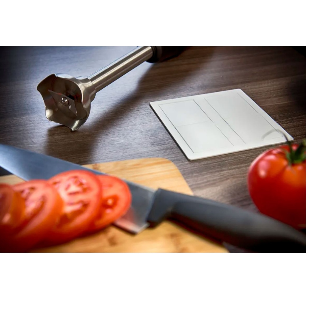 ruutu tasopistorasoa valkoinen